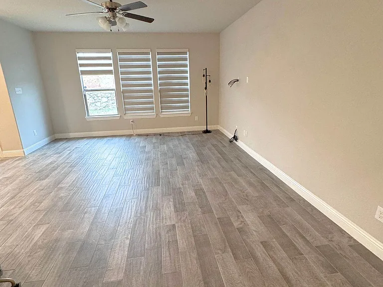 3641 Harebell Dr — Photo 4