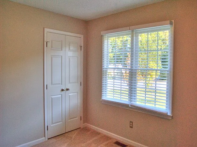 425 Johnson St — Photo 12