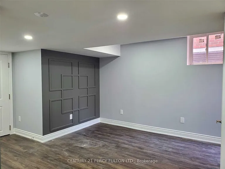 89 Woodcock Ave #BASEMENT — Photo 5