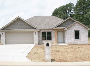 1207 N Laurel Ln, Searcy, AR 72143