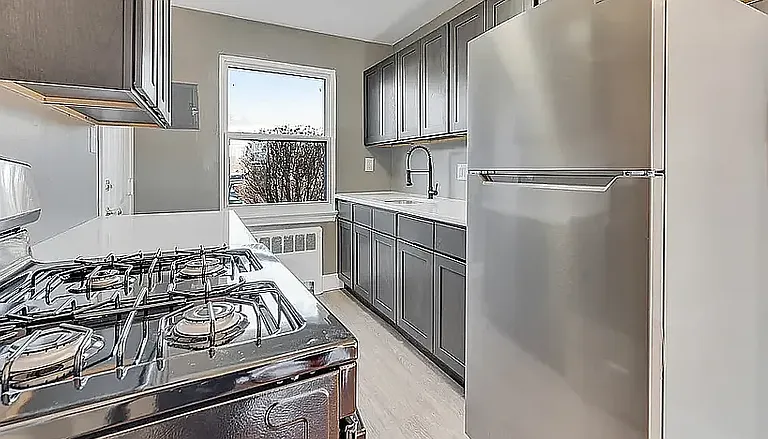 1008 S Main St #29D — Photo 5