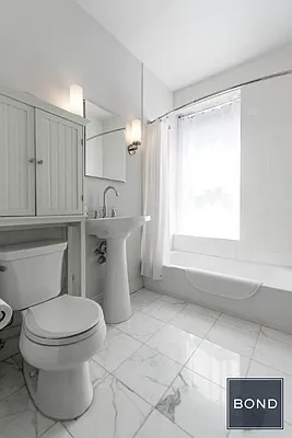 Rented by Bond New York | media 26