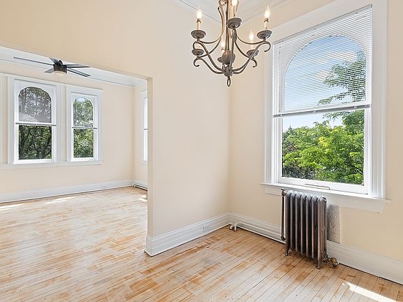 5th image of 1410 N Marion St APT 8