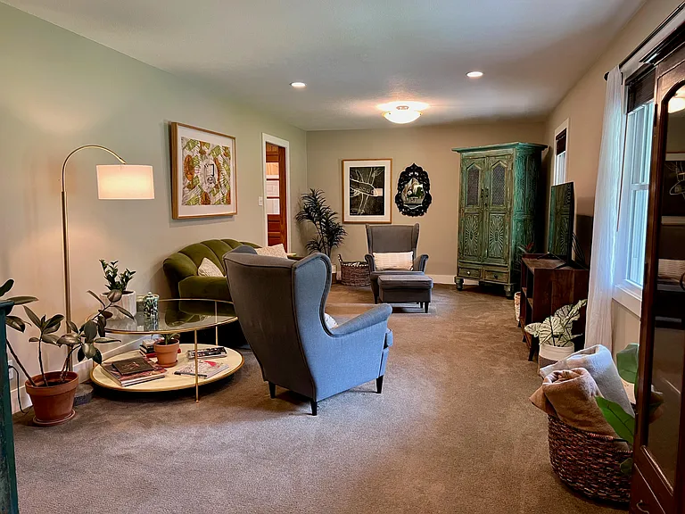 917 Shadow Dr — Photo 6