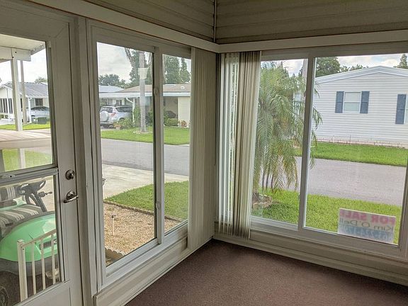 3rd image of 367 Lake Erie Ln