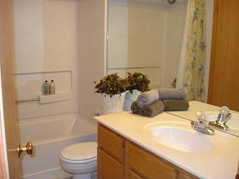 4th image of 526 Mariner Way
