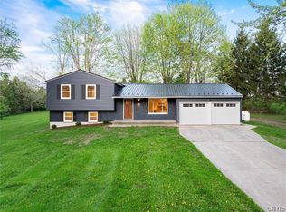 7032 Forbes Rd, Canastota, NY 13032