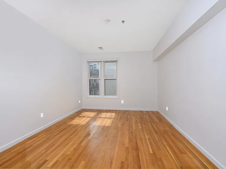 901 Madison St #5D — Photo 12