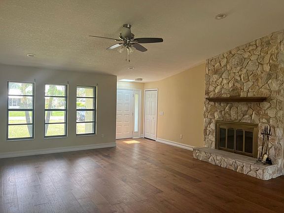 5th image of 2970 Pine Branch Dr