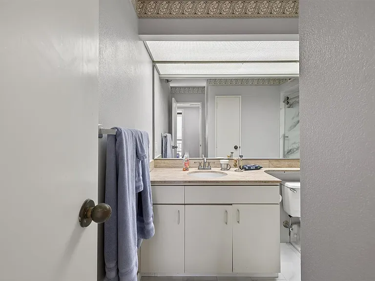 5220 Seawall Blvd #735 — Photo 18