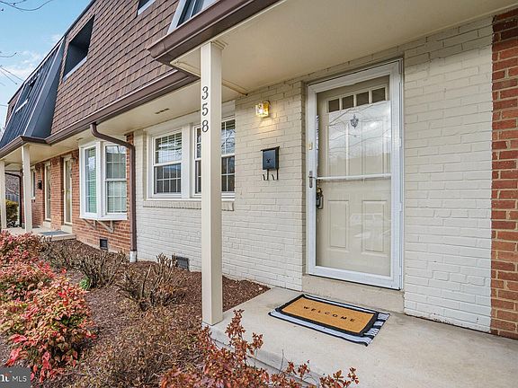 4th image of 358 James St #382