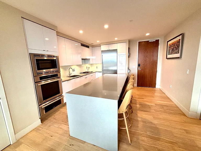 45 Sutton Sq SW #43 — Photo 11