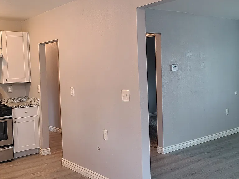 1832 Sunset St — Photo 3