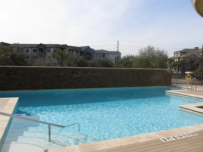 7575 Kirby Dr #3202 — Photo 35