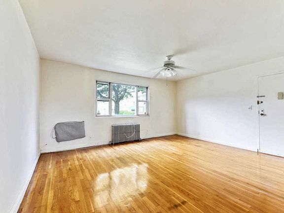 4th image of 951 Fenwood Dr APT 2
