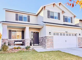 10682 S Harvest Pointe Dr, South Jordan, UT 84009