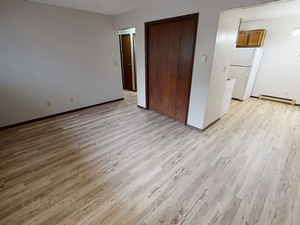 2 BD, 1 BA, Located in Downtown Sioux Falls, Pet Friendly, 703 S Dakota Ave #9, Sioux Falls, SD 57104