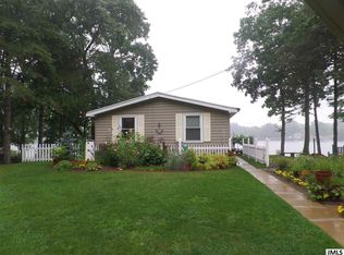 10900 Lewis Dr, Cement City, MI 49233