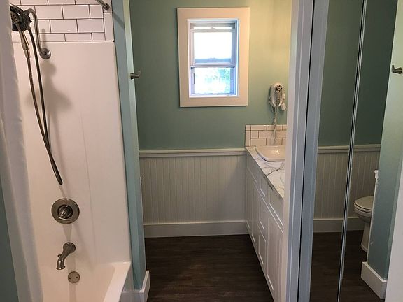5th image of 808 Livingston Dr