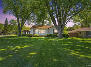 7230 N Center Rd, Mount Morris, MI 48458