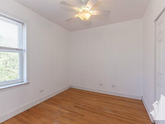 5th image of 7066 N Wolcott Ave #2D