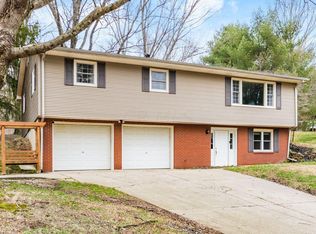 156 Bridle Path Ln, Granville, OH 43023