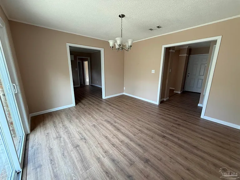 7845 Le Jeune Dr — Photo 11