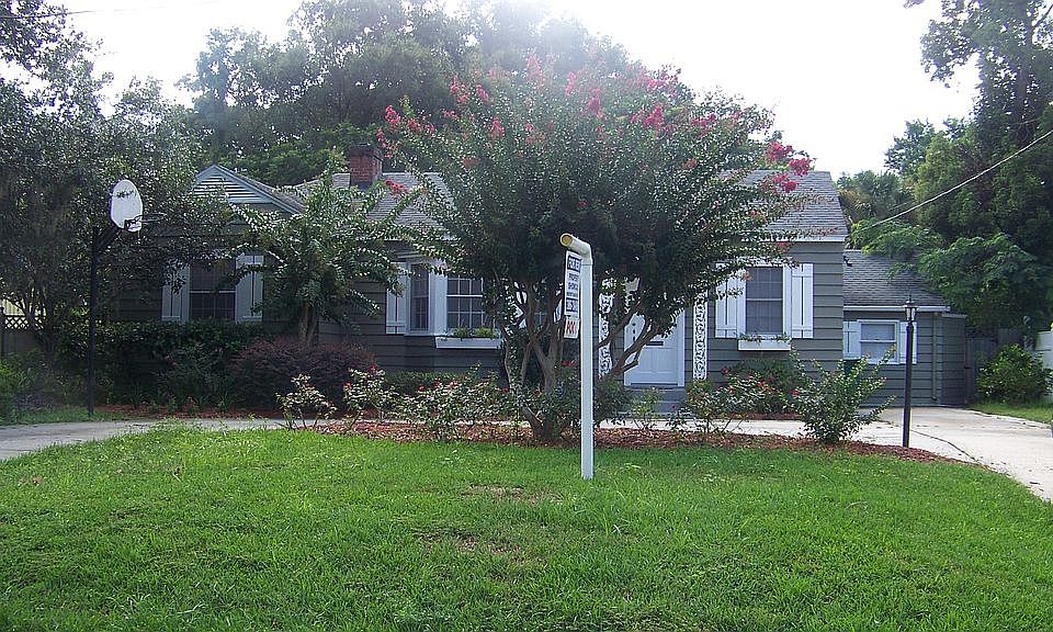 Charming Near Stetson & Pool