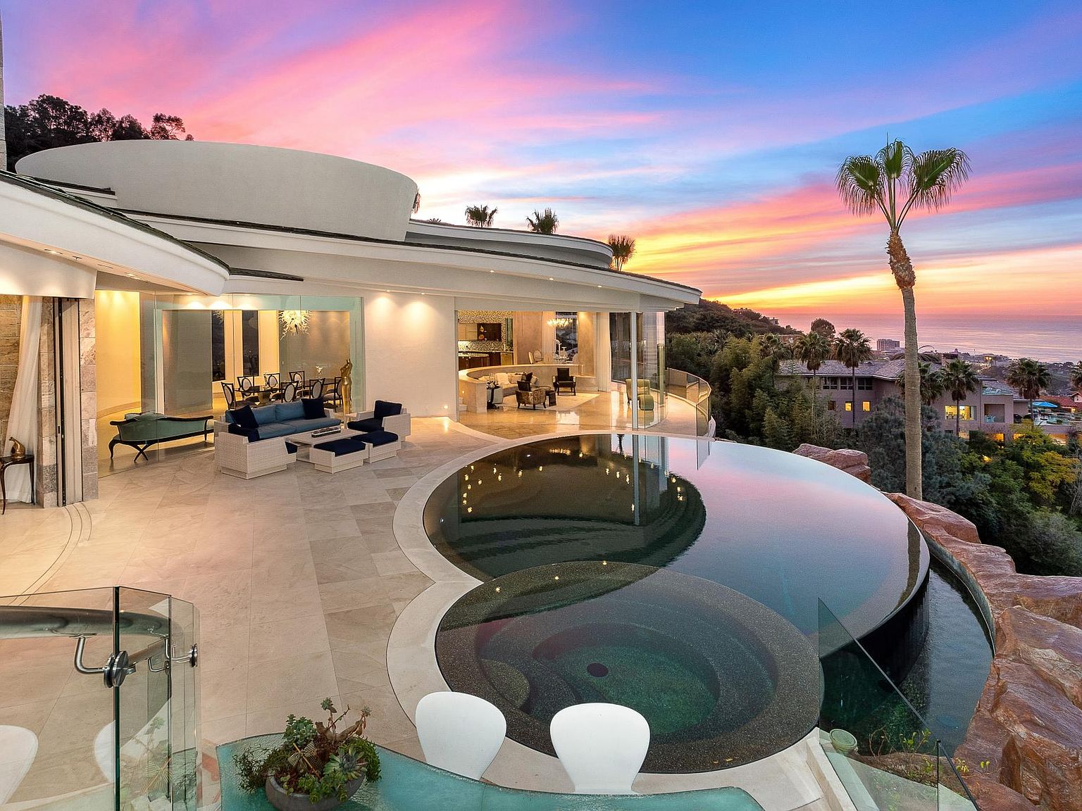 7455 Hillside Dr, La Jolla, CA 92037 | Zillow