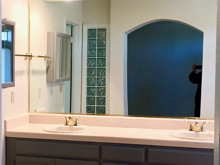 Dual Vanity