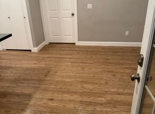 18 Maplewood Ave, Chicopee, MA 01013