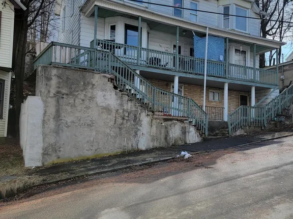 136 138th Ter, Carbondale, PA 18407