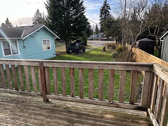 2nd image of 6213 Commercial Ave