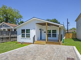 931 E 36th St, Houston, TX 77022