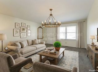 12347 Daugherty Dr, Zionsville, IN 46077