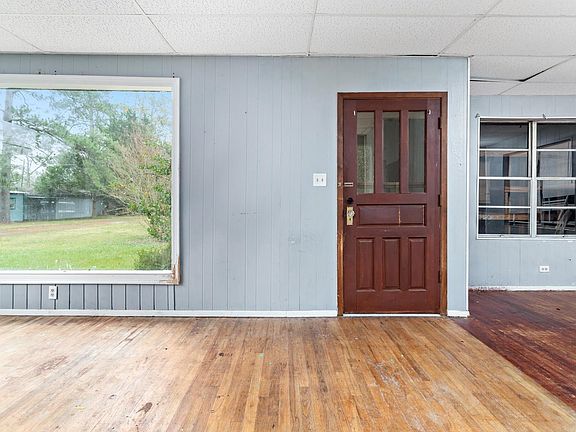 4th image of 2261 Killian Rd