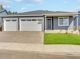 1554 NE Shell Rock Dr, Estacada, OR