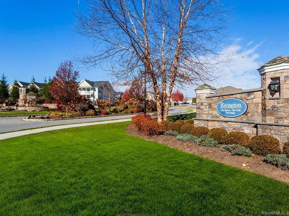 70 Winding Ridge Way, Danbury, CT 06810