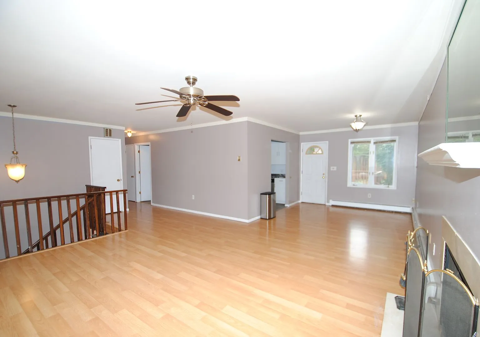 Gorgeous 4 bed / 2 bath with Heated Garage — Photo 3