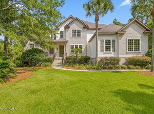 201 Stillwater Dr, Saint Simons Island, GA 31522