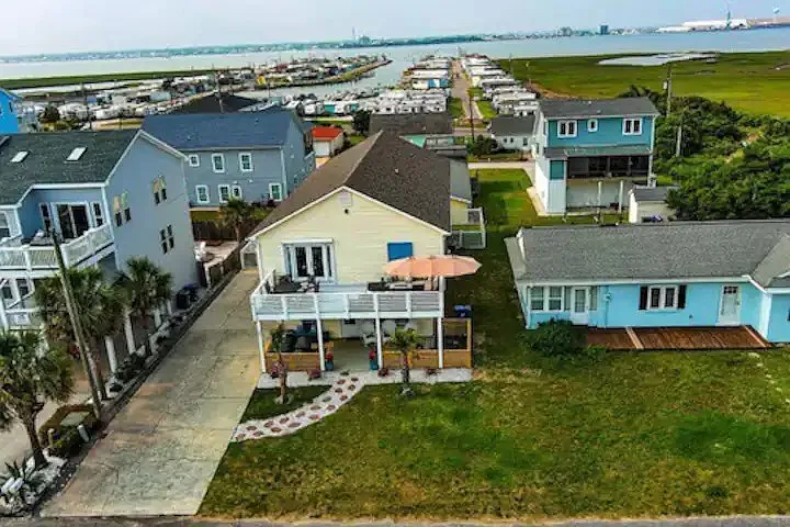 205 Barefoot Ln #C — Photo 9