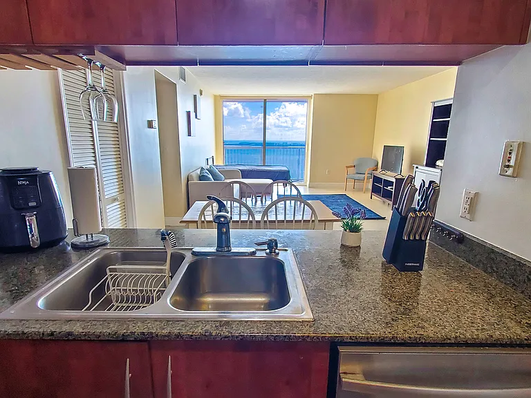 1200 Brickell Bay Dr #2803 — Photo 4