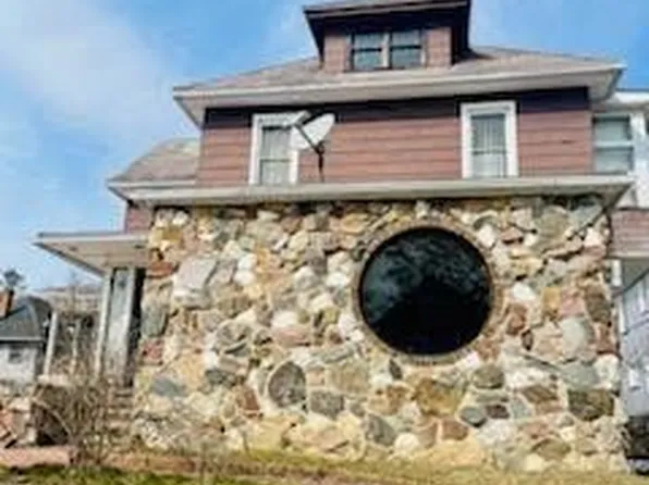 725 Seward St, Rochester, NY 14611