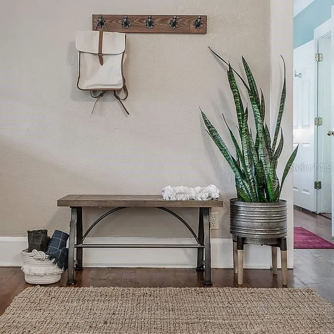 2 bed, 2.0 bath, 1220 sqft, $2,700 — Photo 3