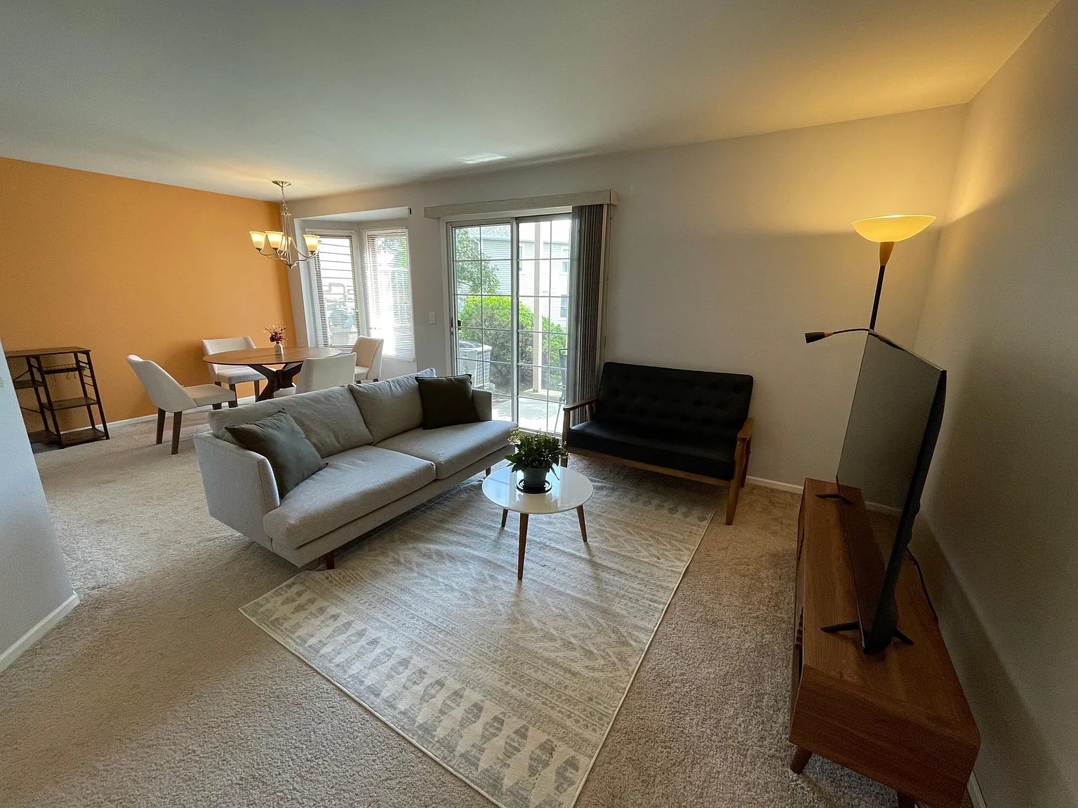 131 Red Fox Ln — Photo 3