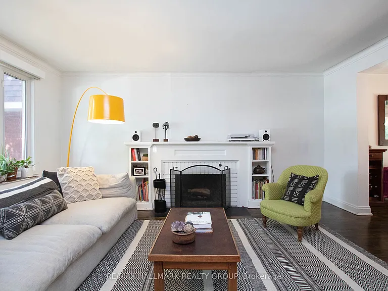 42 Glengarry Rd — Photo 5