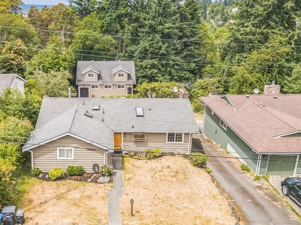 11251 28th Avenue SW, Seattle, WA 98146