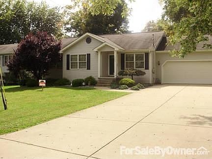 46525 Allendale Avenue
						:
						Front of House