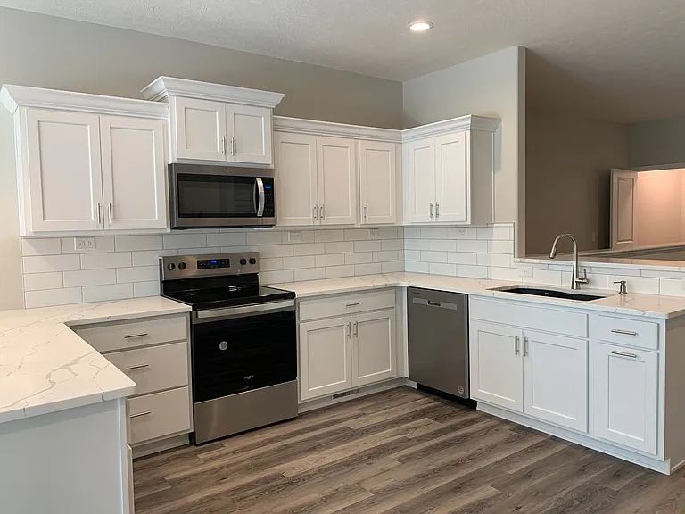 8805 Bristlecone Dr — Photo 6