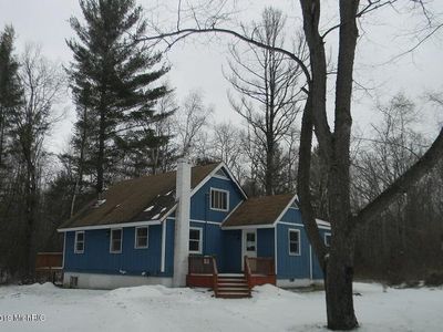 10280 N Ferris Rd, Riverdale, MI, 48877